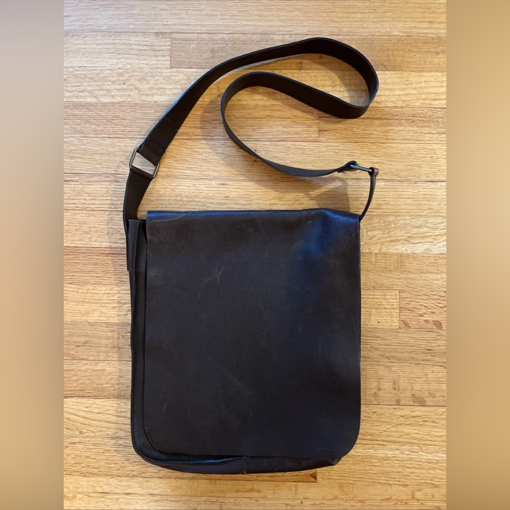 Brown Leather Satchel Vintage Banana Republic Crossbody Messenger Bag 12” x 14”